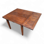 tavolo-quadrato-allungabile-con-piano-intarsiato
