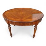 elegante-tavolo-ovale-classico-apribile-intarsiato