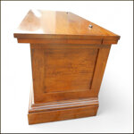 raffinata-cassapanca-con-intarsio-in-ciliegio