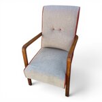 poltrona-in-stile-dallo-schienale-alto-ed-ergonomico