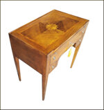 scrittoio-da-camera-con-pianetto-estraibile-e-cassettino-a-ribalta