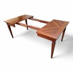 tavolo-quadrato-allungabile-con-venatura-spinata-110x110