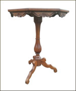 tavolino-sorrentino-intarsiato-con-piano-ottagonale-e-gamba-tornita