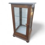 vetrinetta-da-centro-per-esposizione-oggettistica