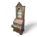 raffinato-trumeau-veneto-lastronato-a-mano-con-pregiata-radica-ferrarese-di-noce