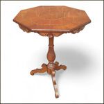 tavolino-ottagonale-con-piano-intarsiato