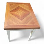 tavolo-classico-con-piano-in-noce-e-basa-laccata-a-mano-a-vecchio