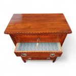 cassettiera-settimanale-artigianale-con-intarsi