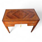 scrittoio-artigianale-su-misura-con-pianetto-estraibile