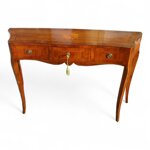 tavolino-consolle-classica-3-cassetti-sagomata-lastronata-a-mano