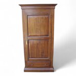 armadio-classico-una-porta-stile-antico