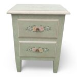 trittico-como-e-comodini-provenzali-dipinti-su-verde-salvia