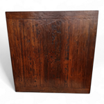 tavolo-quadrato-allungabile-con-piano-intarsiato