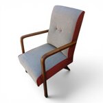 poltrona-in-stile-dallo-schienale-alto-ed-ergonomico