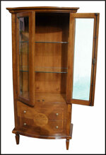 raffinata-vetrinetta-argentiera-con-intarsi