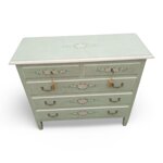 trittico-como-e-comodini-provenzali-dipinti-su-verde-salvia