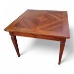 tavolo-quadrato-allungabile-con-venatura-spinata-110x110