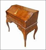 scrittoio-ribalta-lastronata-a-mano-in-stile-700-veneto-noce