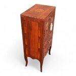 cassettiera-cinquino-lastronata-a-mano-con-intarsio