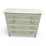 trittico-como-e-comodini-provenzali-dipinti-su-verde-salvia