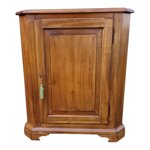 angoliera-cantonale-in-legno-massello