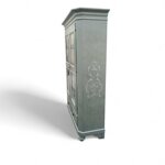 armadio-dispensa-classico-decorato-con-paesaggi