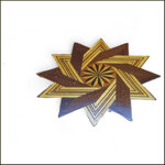 piccola-consolle-da-appendere-a-muro-intarsiata