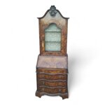 raffinato-trumeau-veneto-lastronato-a-mano-con-pregiata-radica-ferrarese-di-noce