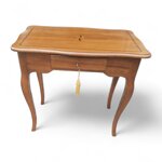 tavolino-da-centro-con-intarsio