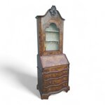 raffinato-trumeau-veneto-lastronato-a-mano-con-pregiata-radica-ferrarese-di-noce