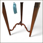 tavolino-classico-rotondo-con-cassetto