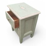 trittico-como-e-comodini-provenzali-dipinti-su-verde-salvia