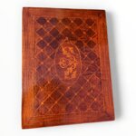 raffinato-tavolino-con-gambe-mosse-intarsiato