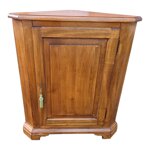 angoliera-cantonale-in-legno-massello