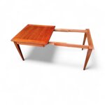 tavolo-artigianale-quadrato-classico-in-ciliegio-apribile