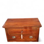 cassettiera-settimanale-artigianale-con-intarsi