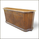 credenzone-in-legno-vecchio-con-ante-mosse