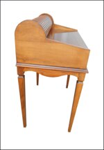 scrittoio-da-camera-con-serrandina-a-rullo-e-piano-in-pelle