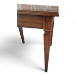 tavolo-quadrato-in-noce-80x80