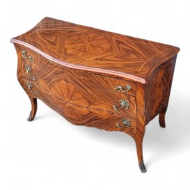 Cassettone genovese in palissandro e legno di rosa SCHEDA PRODOTTO n° Prodotto/Sku : 1962 » Prodotto unico