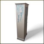 armadietto-stipo-dipinto-a-mano-con-ripiani-interni