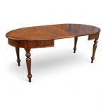 elegante-tavolo-ovale-classico-apribile-intarsiato