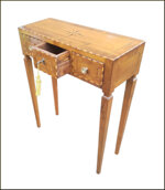 consolle-lastronata-ed-intarsiata-a-mano-con-stella-sul-piano