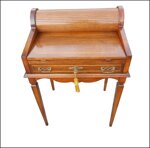 scrittoio-con-serrandina-porta-pc-e-pianetto-estraibile