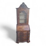 raffinato-trumeau-veneto-lastronato-a-mano-con-pregiata-radica-ferrarese-di-noce