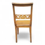 sedia-classica-con-fondo-in-legno-e-schienale-traforato