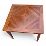 tavolo-quadrato-allungabile-con-venatura-spinata-110x110