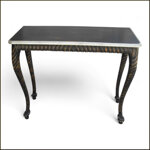 splendida-e-particolare-consolle-laccata-nera-con-specchiera