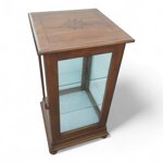 vetrinetta-da-centro-per-esposizione-oggettistica