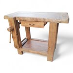 banco-da-lavoro-in-rovere-con-morsa-in-legno